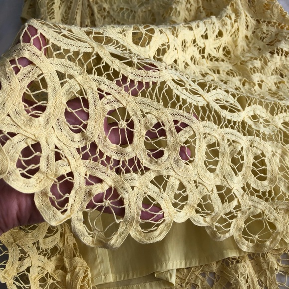 NWT LILLY PULITZER FOLEY LACE SMALL STARFRUIT YELLOW GORGEOUS!! MSRP $398 - Picture 6 of 15